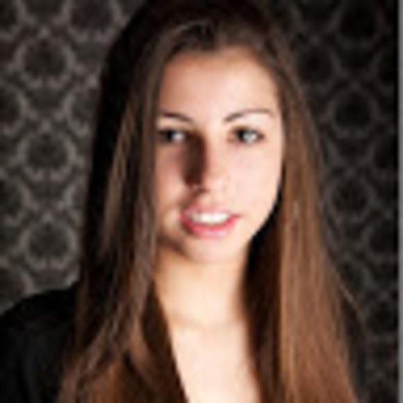 Meet your Posher, Alexandra - Picture 1 of 1